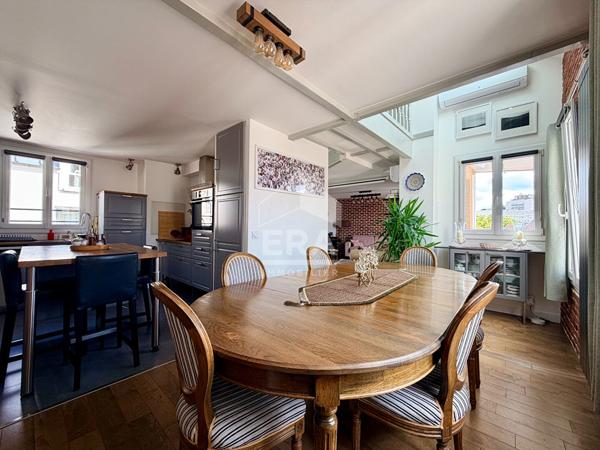 Sèvres - Centre-ville - Appartement familial en triplex de 124 m² avec terrasse