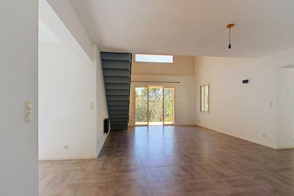 A LOUER EN EXCLUSIVITÉ , VILLA 3 CHAMBRES CONTEMPORAINE D'EXCEPTION À TRANS-EN-PROVENCE