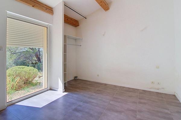A LOUER EN EXCLUSIVITÉ , VILLA 3 CHAMBRES CONTEMPORAINE D'EXCEPTION À TRANS-EN-PROVENCE