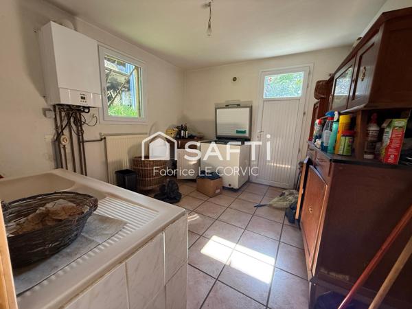ANCIEN CORPS DE FERME AVEC HANGARS ET DEPENDANCES