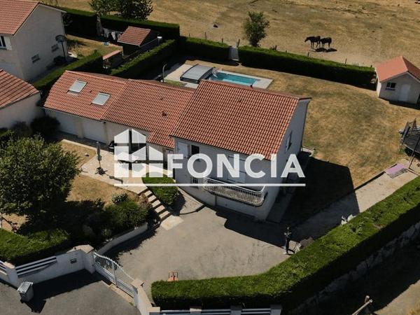 À vendre Maison 5 pièces 140 m² - Fraisses 42490