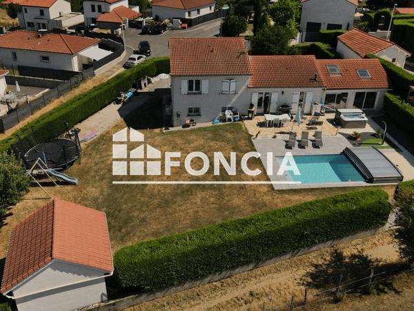 À vendre Maison 5 pièces 140 m² - Fraisses 42490