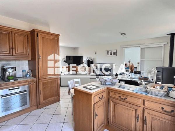 À vendre Maison 5 pièces 140 m² - Fraisses 42490