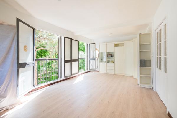 Appartement T5 lumineux au cœur d’une résidence arborée – 91 m² – Marseille 10ᵉ