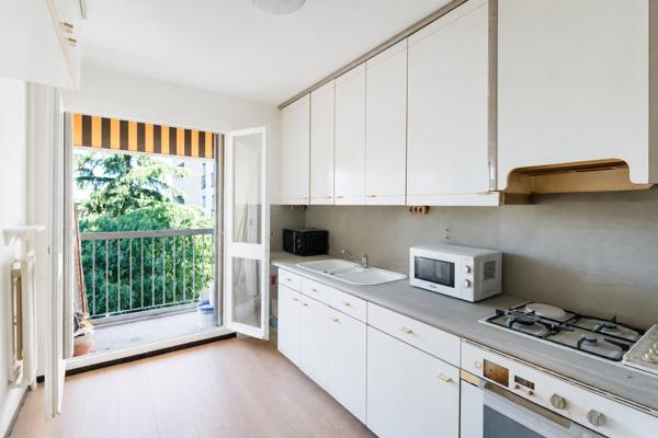 Appartement T5 lumineux au cœur d’une résidence arborée – 91 m² – Marseille 10ᵉ