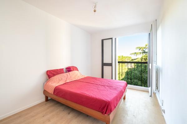 Appartement T5 lumineux au cœur d’une résidence arborée – 91 m² – Marseille 10ᵉ