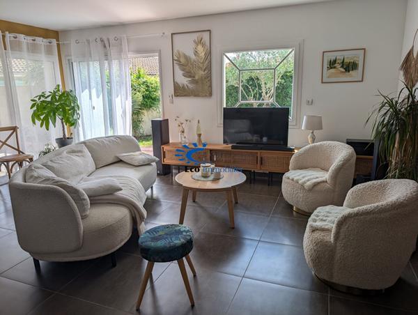 DOMPIERRE SUR MER MAISON 5 PIECES  Dompierre sur mer