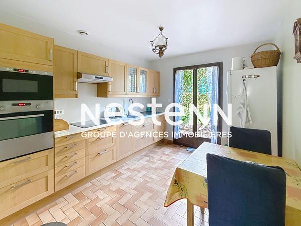 Maison Traversante T5 avec 3 chambres de Plain pied Garage College Pablo Picasso - 69500 BRON