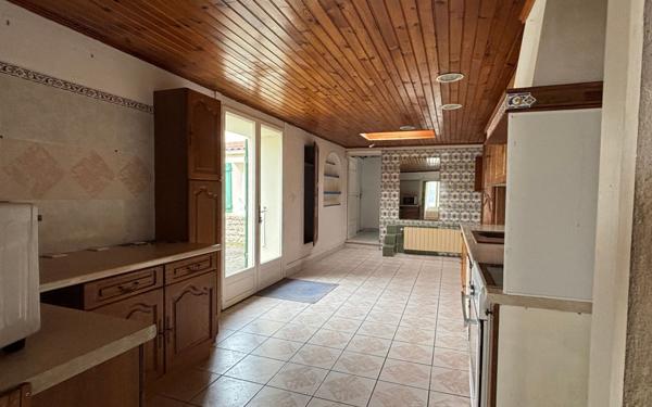 Maison à vendre    6 pièces •  Saint-Pierre-d'Oléron