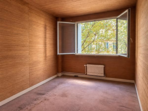Appartement
         3 pièces
        - 60 m² 430 000 € *