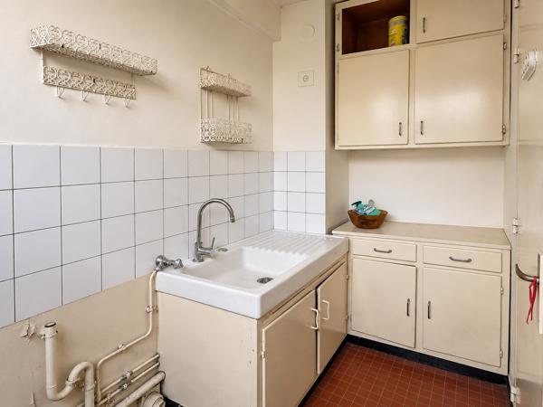 Appartement
         3 pièces
        - 60 m² 430 000 € *