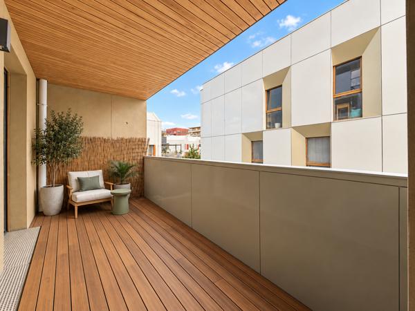 Appartement
         3 pièces
        - 70 m² Exclusivité 335 000 € *