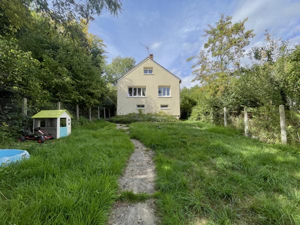 Milly-la-Forêt (91490) Maison sur sous sol total avec combles aménageables et vue panoramique !