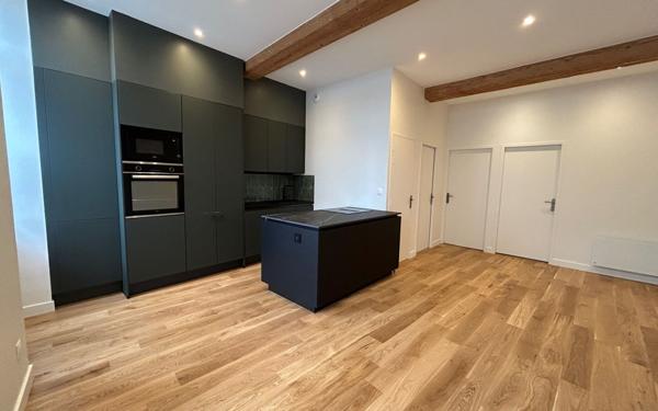 Appartement à vendre    3 pièces • 68,23 m2 Vienne