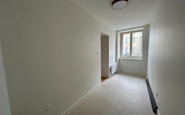 Appartement à vendre    3 pièces • 68,23 m2 Vienne