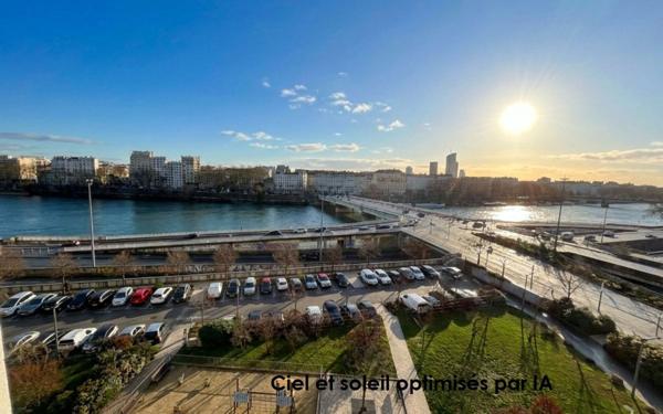 Appartement à vendre    2 pièces • 62,95 m2 Lyon 1