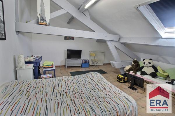 Maison spacieuse 8 pièces à vendre à Orange - 276m² - 2040m² de terrain