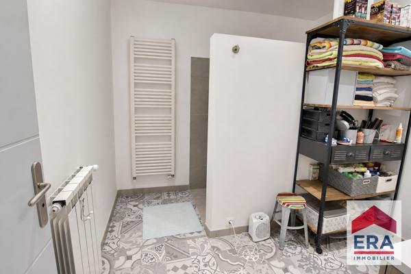 Maison spacieuse 8 pièces à vendre à Orange - 276m² - 2040m² de terrain