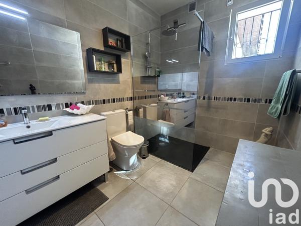 Maison 5 pièces de 140 m² à Gan (64290)