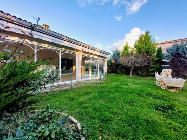 MAISON BREUILLET PLAIN-PIED - 163 m2 - avec en bonus : un studio indépendant