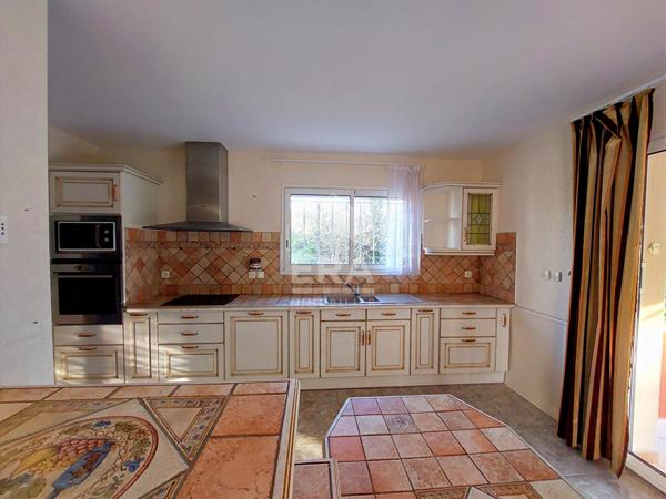 MAISON BREUILLET PLAIN-PIED - 163 m2 - avec en bonus : un studio indépendant