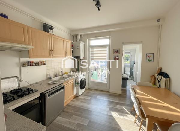 Appartement 3 pièces avec balcon, cave et double stationnement – Rombas (57120)