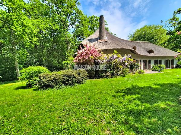 Vaste maison de famille - Toit de chaume - 240 m² - Proche Dinan et de la côte - Parc de 1,9 ha