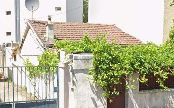 Maison à vendre    3 pièces • 38 m2 Issy-les-Moulineaux