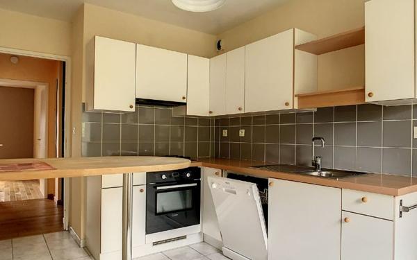 Appartement à louer    3 pièces • 76,20 m2 Petit-Couronne