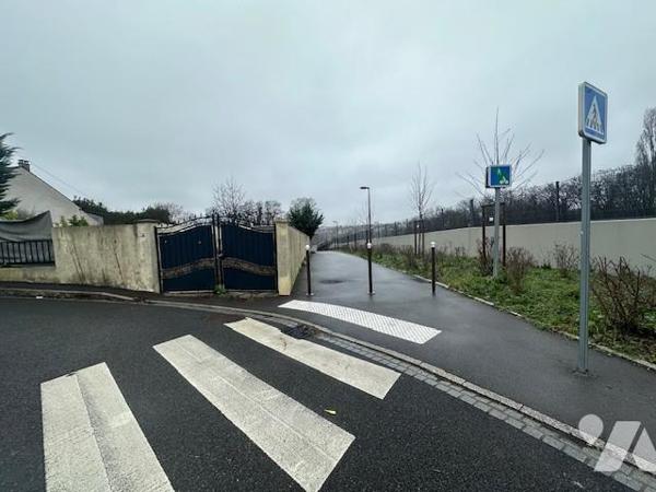 Terrain à bâtir de 423 m² (source du cadastre)