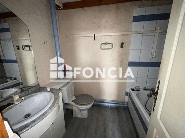 Location Maison 4 pièces 86 m² - 27 RUE DU MARCHE NOTRE DAM Poitiers 86000