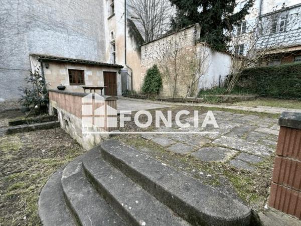 Location Maison 4 pièces 86 m² - 27 RUE DU MARCHE NOTRE DAM Poitiers 86000