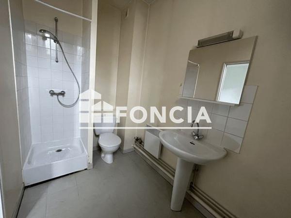 Location Studio 22.5 m² - 76-78 RUE DE MONTBERNAGE Poitiers 86000