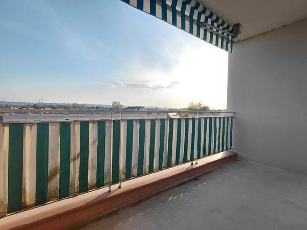 Bel appartement 2 chambres avec balcon à Bergerac