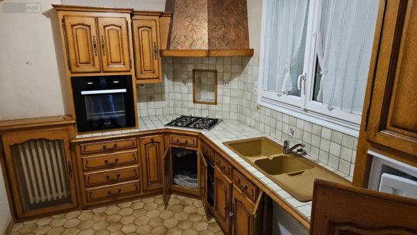 Maison de ville à vendre à La Suze-sur-Sarthe dans la Sarthe (72210), ref : 72119-1629