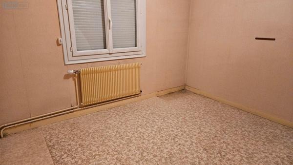 Maison de ville à vendre à La Suze-sur-Sarthe dans la Sarthe (72210), ref : 72119-1629