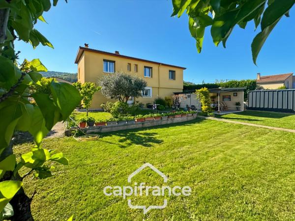 Maison à vendre 7 pièces SAINT JEAN DE MUZOLS (07)