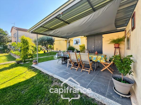 Maison à vendre 7 pièces SAINT JEAN DE MUZOLS (07)