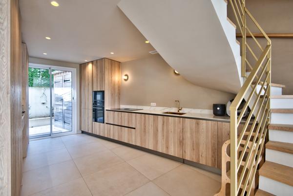 Appartement F4 à vendre  4 pièces - 131,05 m2 VILLEFRANCHE SUR MER - 06