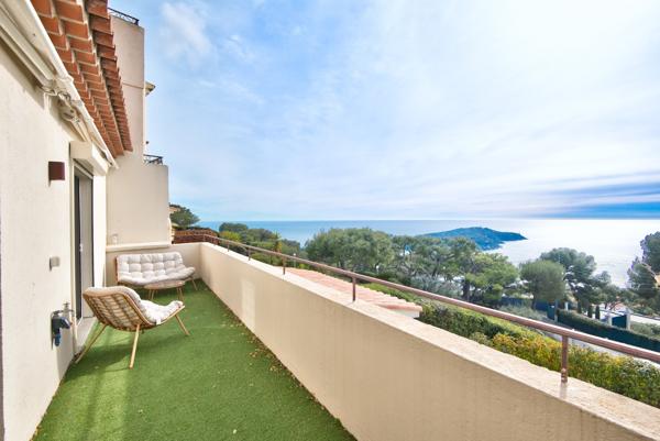 Appartement F4 à vendre  4 pièces - 131,05 m2 VILLEFRANCHE SUR MER - 06