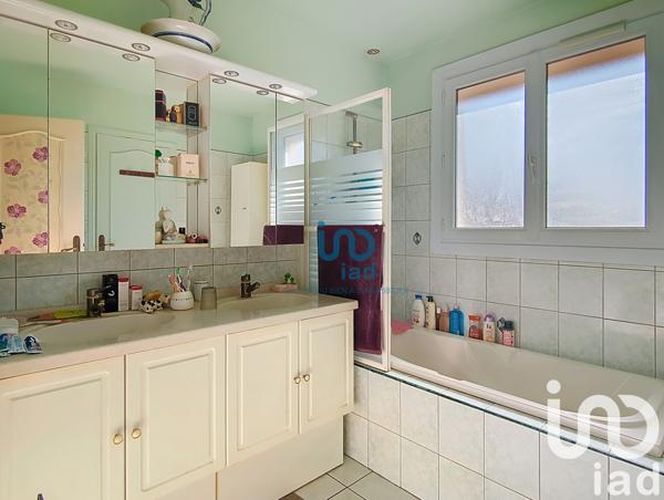 Maison à vendre 5 pièces 85 m² Fontenay-Trésigny