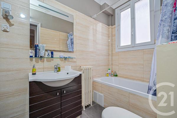 Appartement F3 à vendre  3 pièces - 53,16 m2 PARIS - 75016