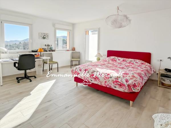 Maison de caractère à vendre 4 pièces BAGNOLS EN FORET (83)