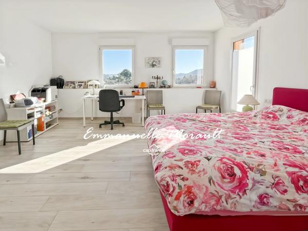 Maison de caractère à vendre 4 pièces BAGNOLS EN FORET (83)