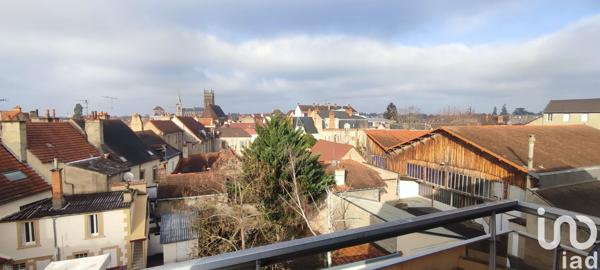 Appartement 5 pièces de 108 m² à Moulins (03000)