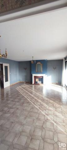 Appartement 5 pièces de 108 m² à Moulins (03000)