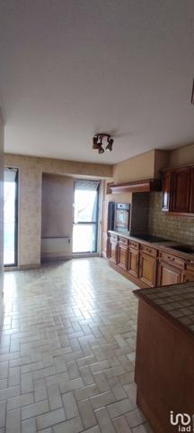 Appartement 5 pièces de 108 m² à Moulins (03000)