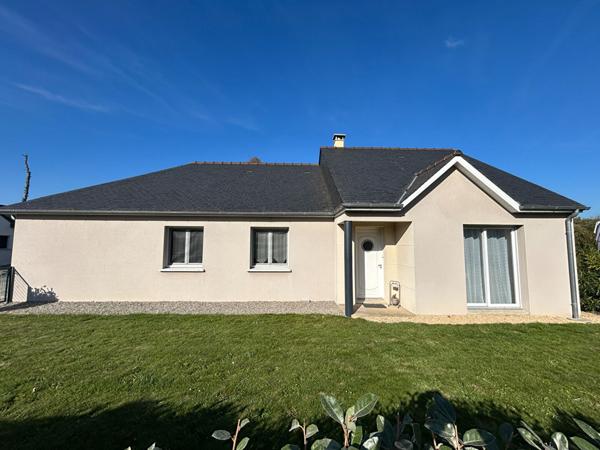 Maison PLAIN PIED 3 CHAMBRES - GARAGE- PREE D'ANJOU