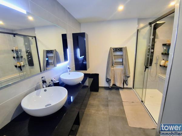 Appartement 3 pièce(s) 2 chambre(s) 90.2 m²
