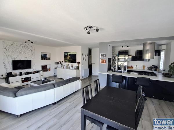 Appartement 3 pièce(s) 2 chambre(s) 90.2 m²